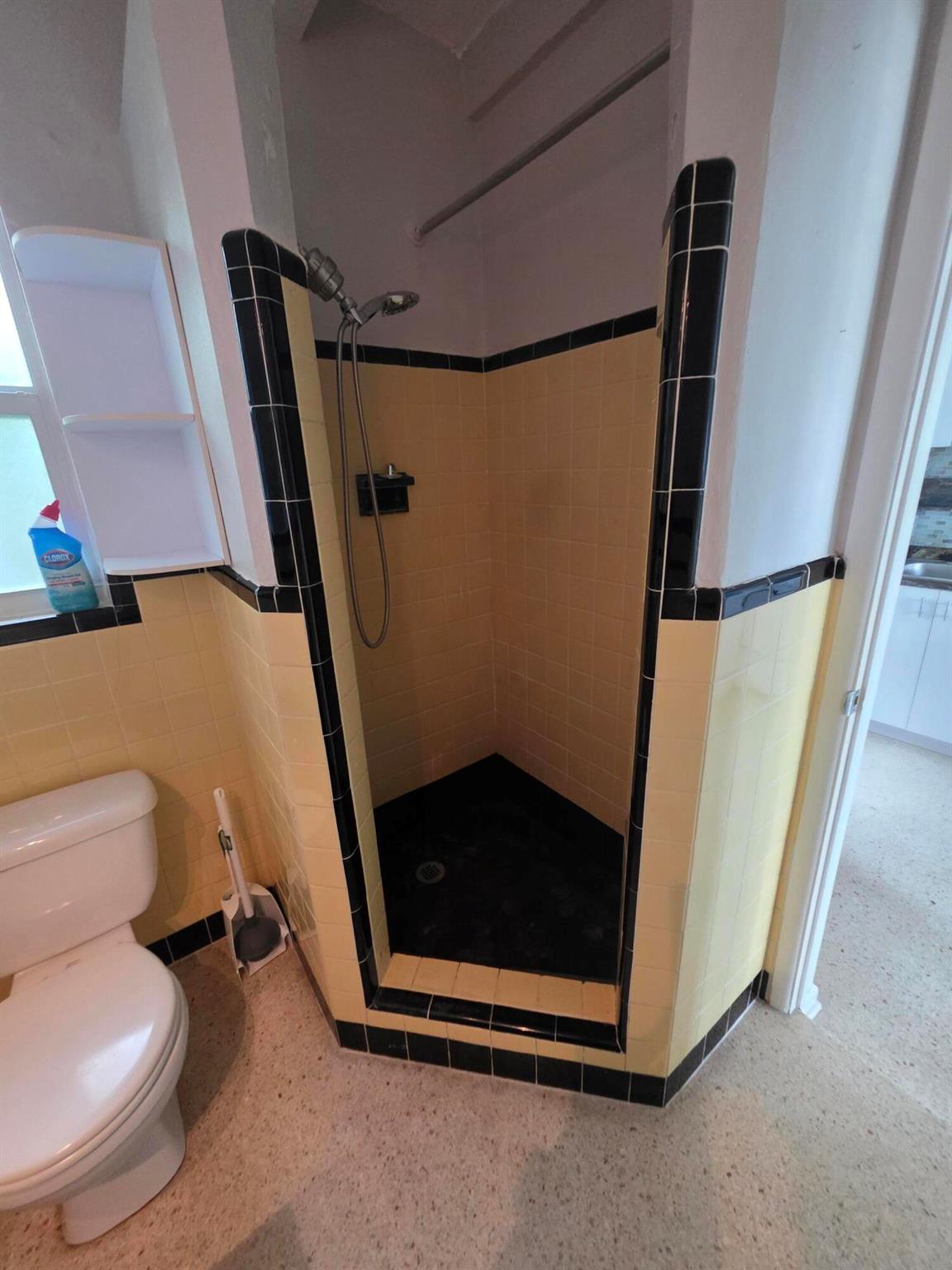 PALM BEACH SHORES - Residential Lease