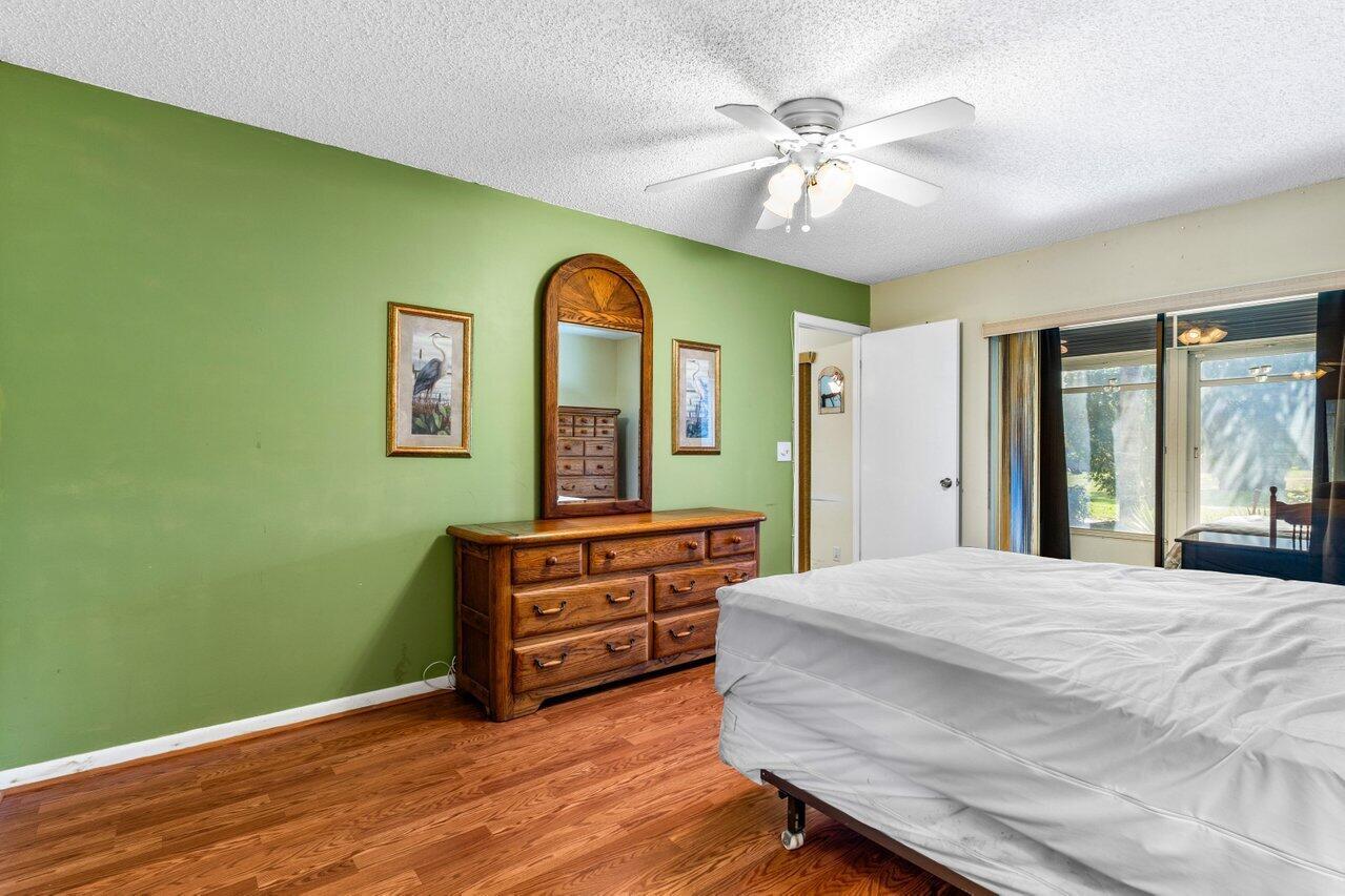 VILLAGES OF WOODLAKE 1 - Residential