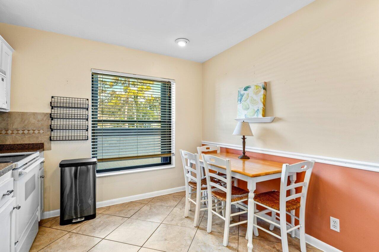VILLAGES OF WOODLAKE 1 - Residential