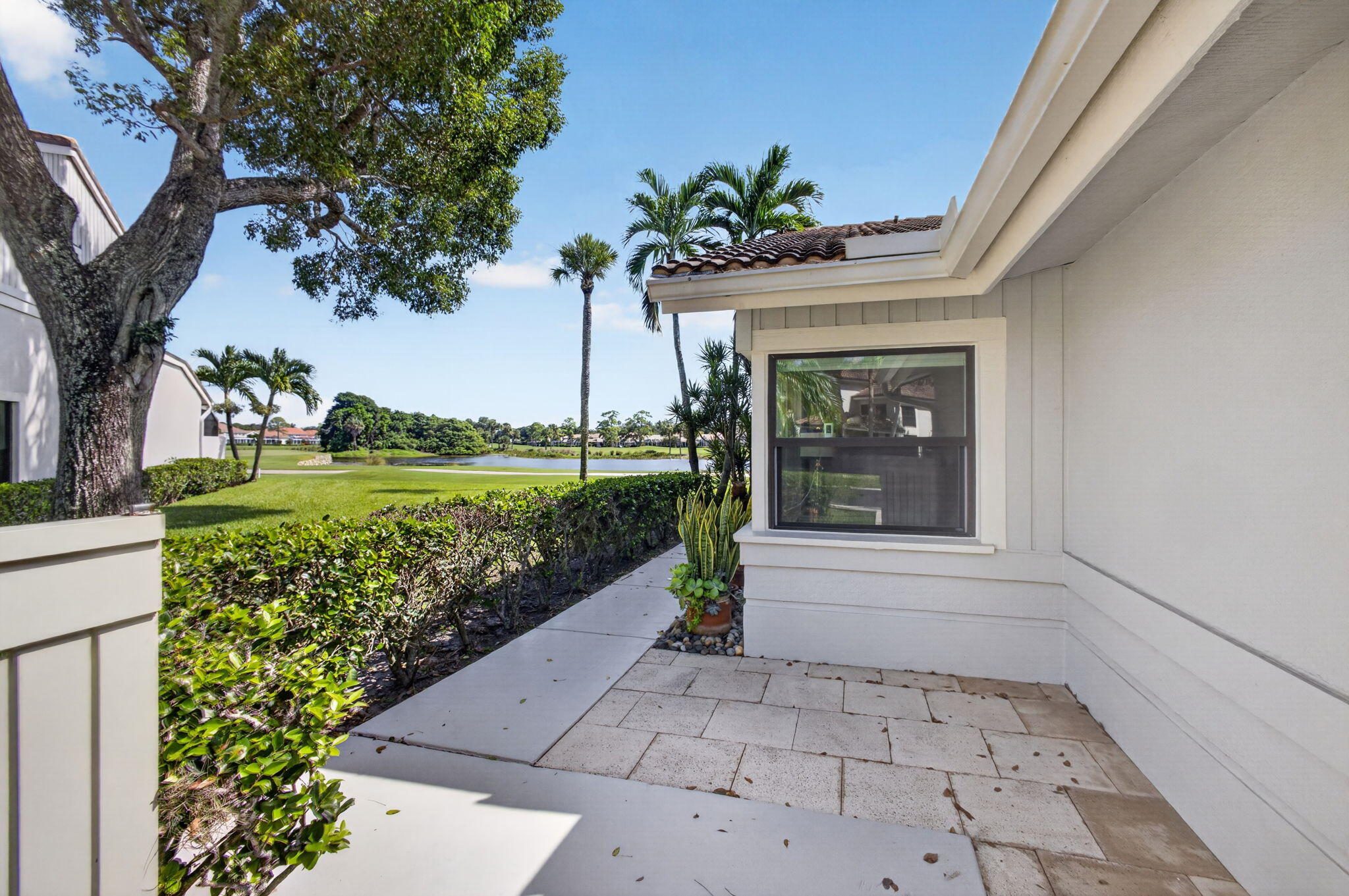 543 Prestwick Circle