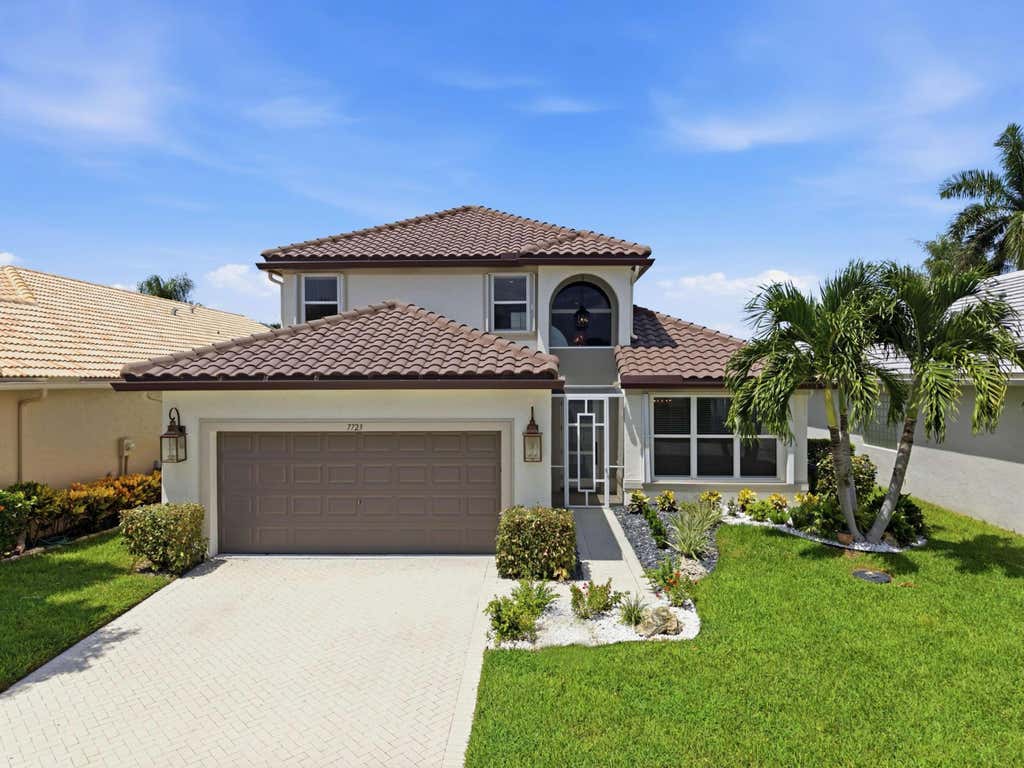 Photo of 7723 Monarch Court, Delray Beach, FL 33446 (MLS # B26065288)