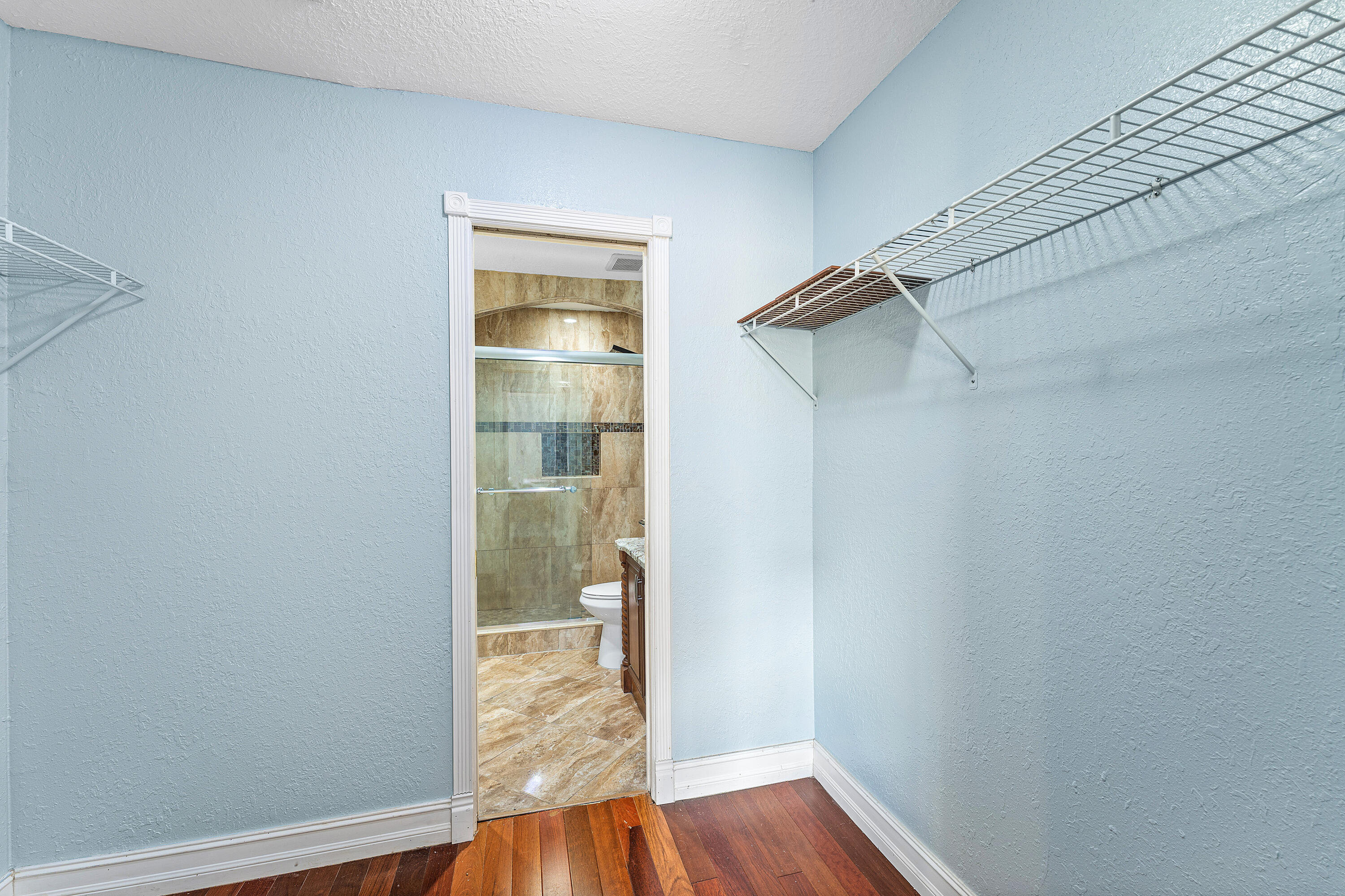 ROYAL VILLAGE TOWNHOUSES CONDO - Residential