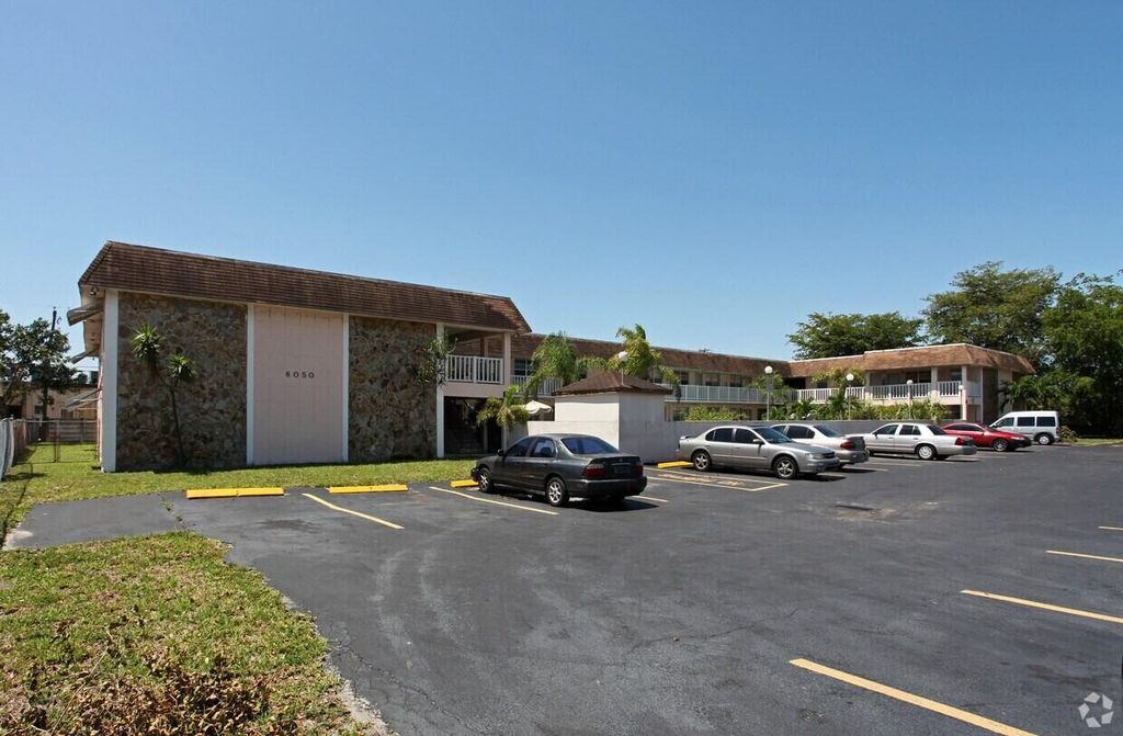 Photo of 6050 SW 27th Street, Miramar, FL (MLS # B26018744)