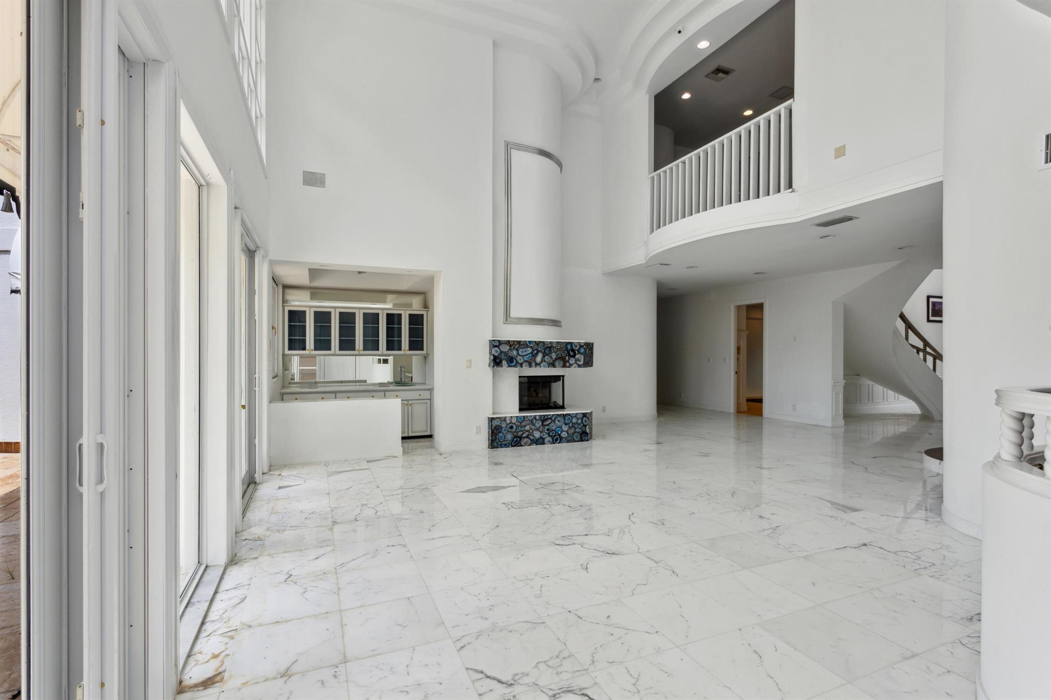 ST ANDREWS COUNTRY CLUB 3 - Residential