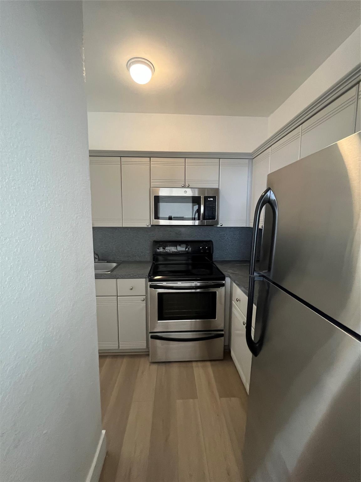 EUCLID CONDO - Residential