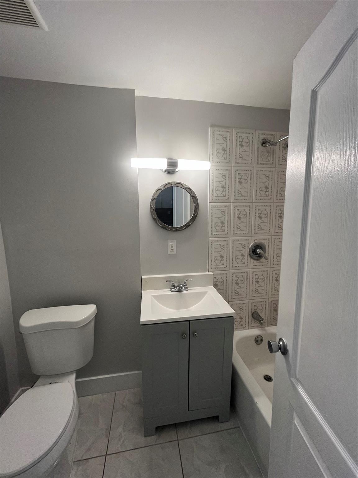 EUCLID CONDO - Residential