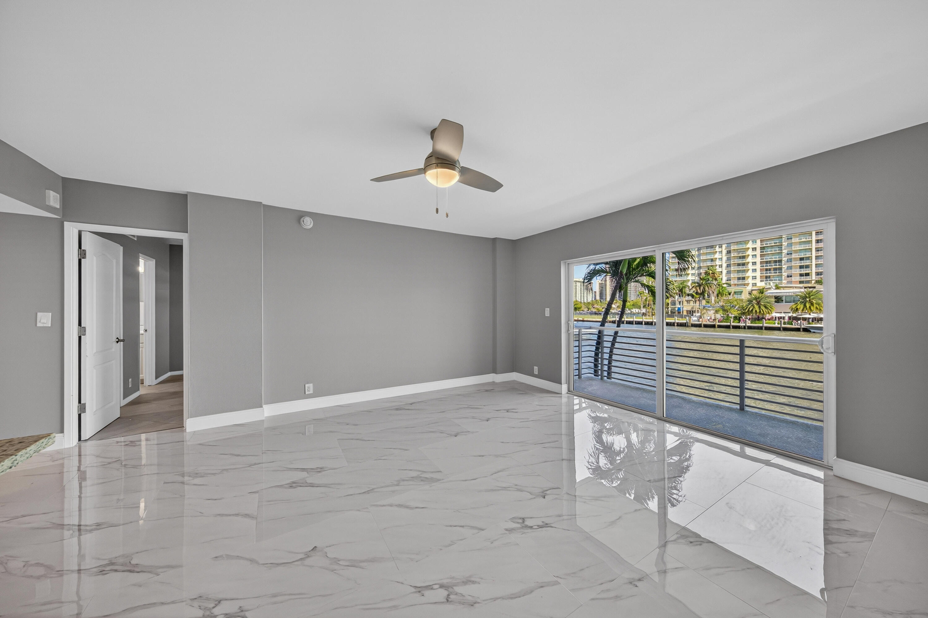 LAUDERDALE TOWER CONDO - Residential