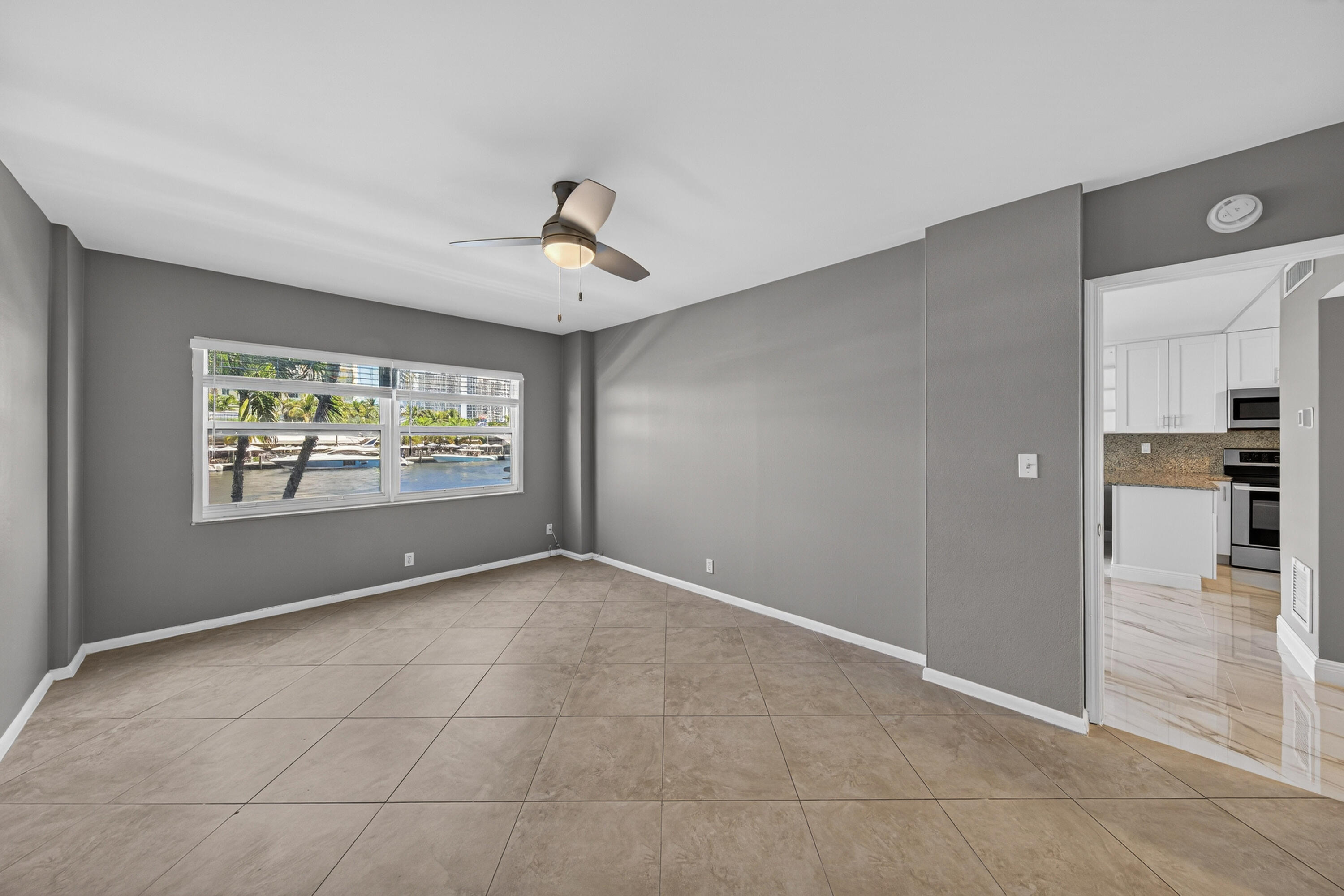 LAUDERDALE TOWER CONDO - Residential