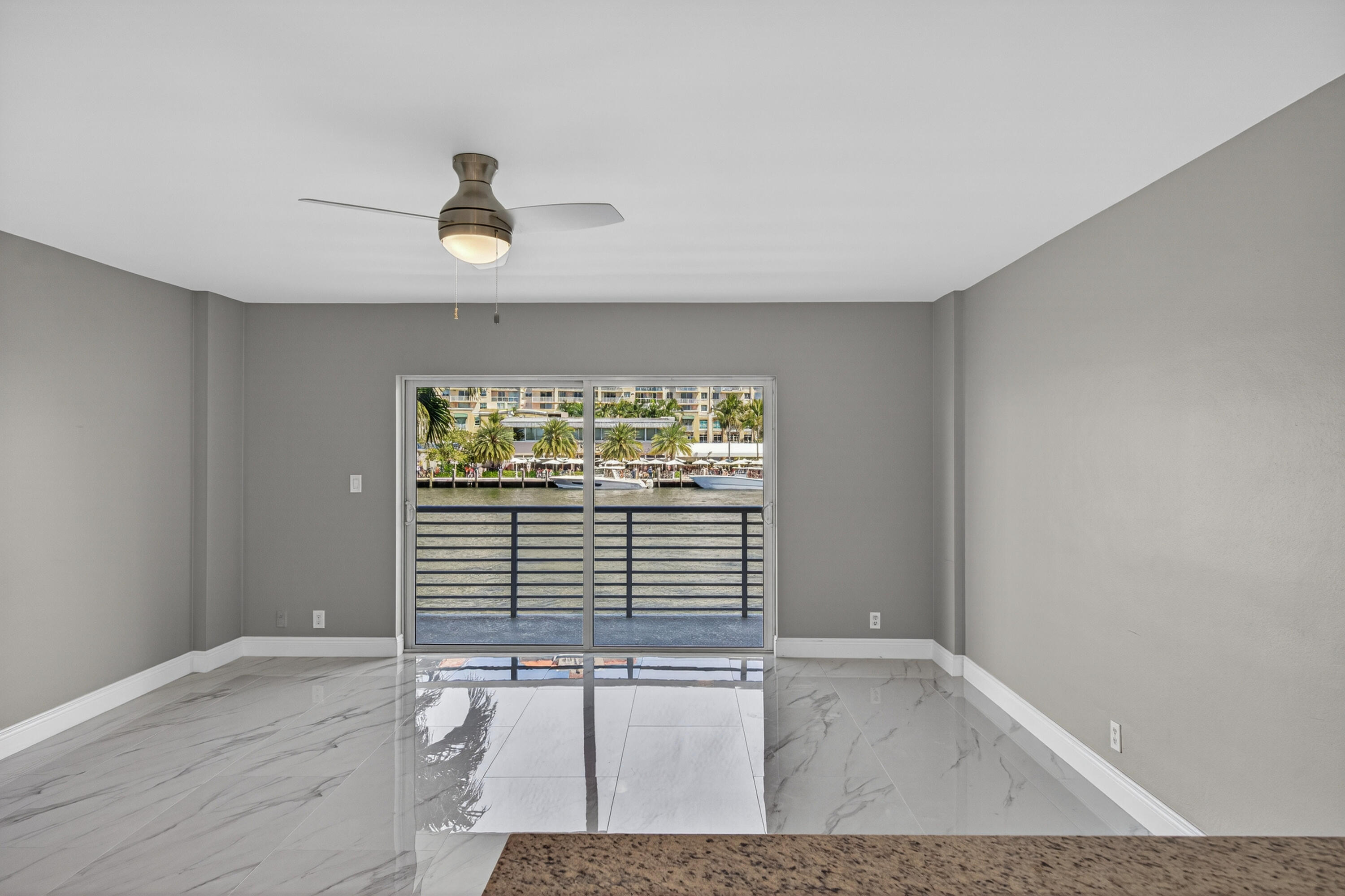 LAUDERDALE TOWER CONDO - Residential