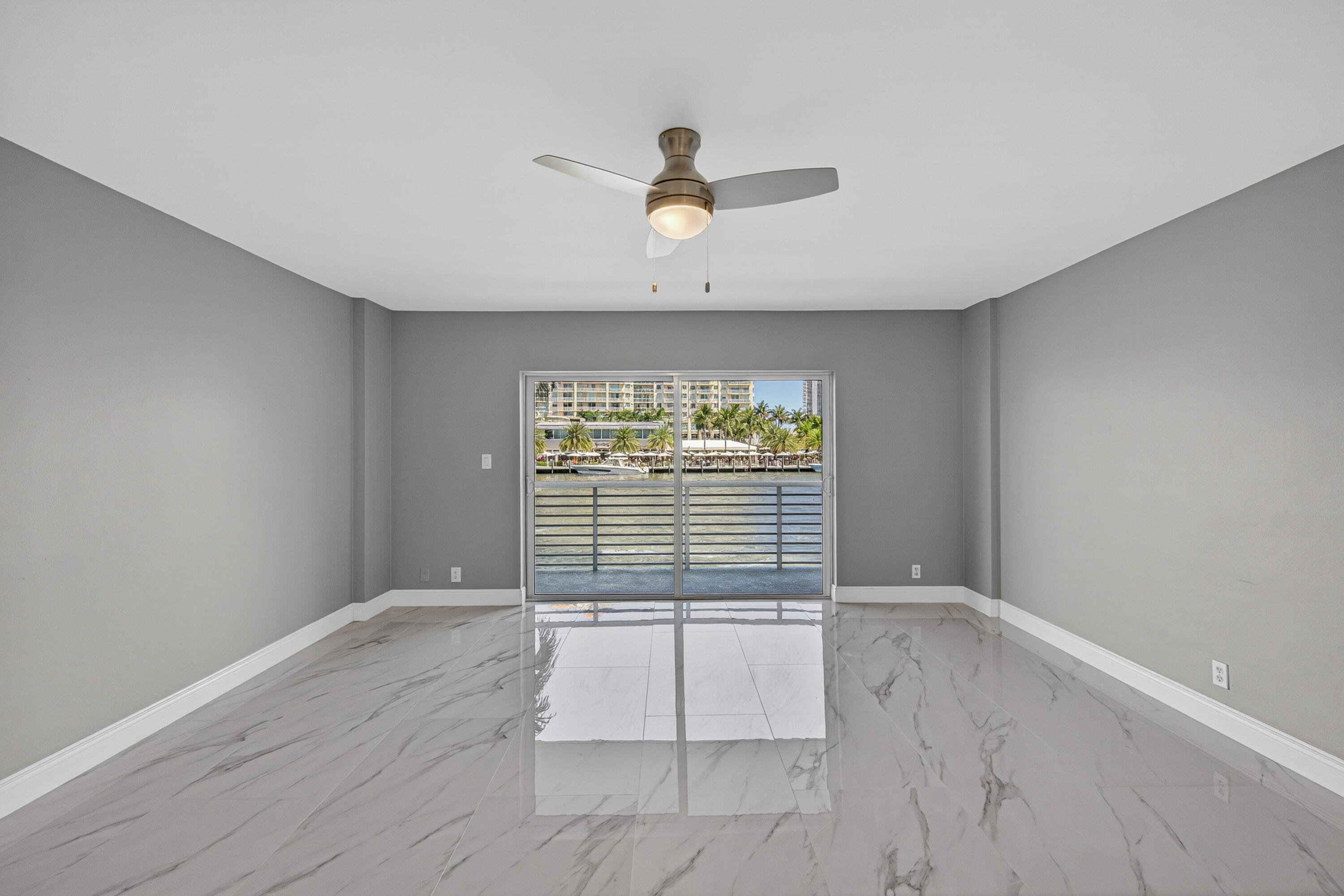 LAUDERDALE TOWER CONDO - Residential