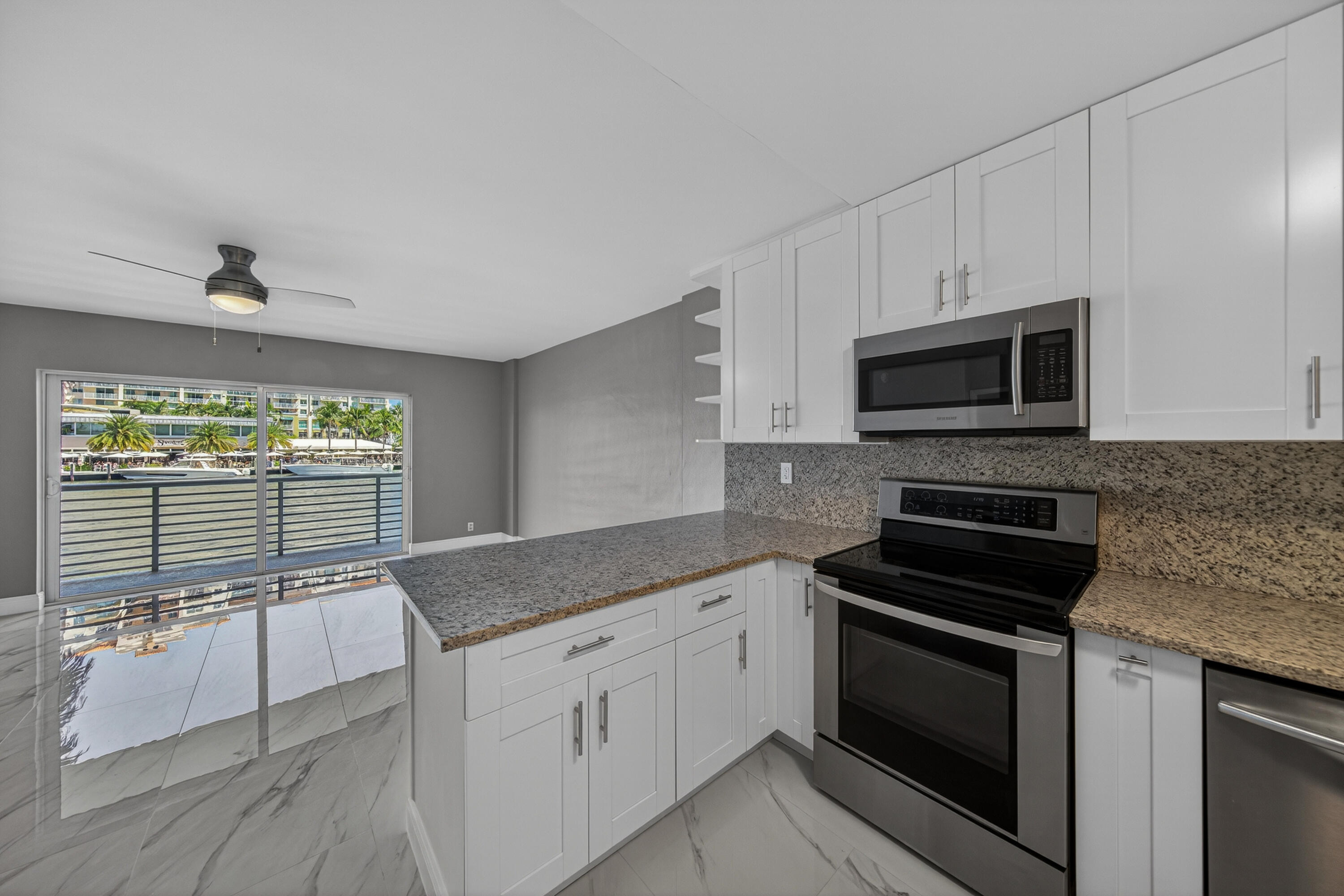 LAUDERDALE TOWER CONDO - Residential