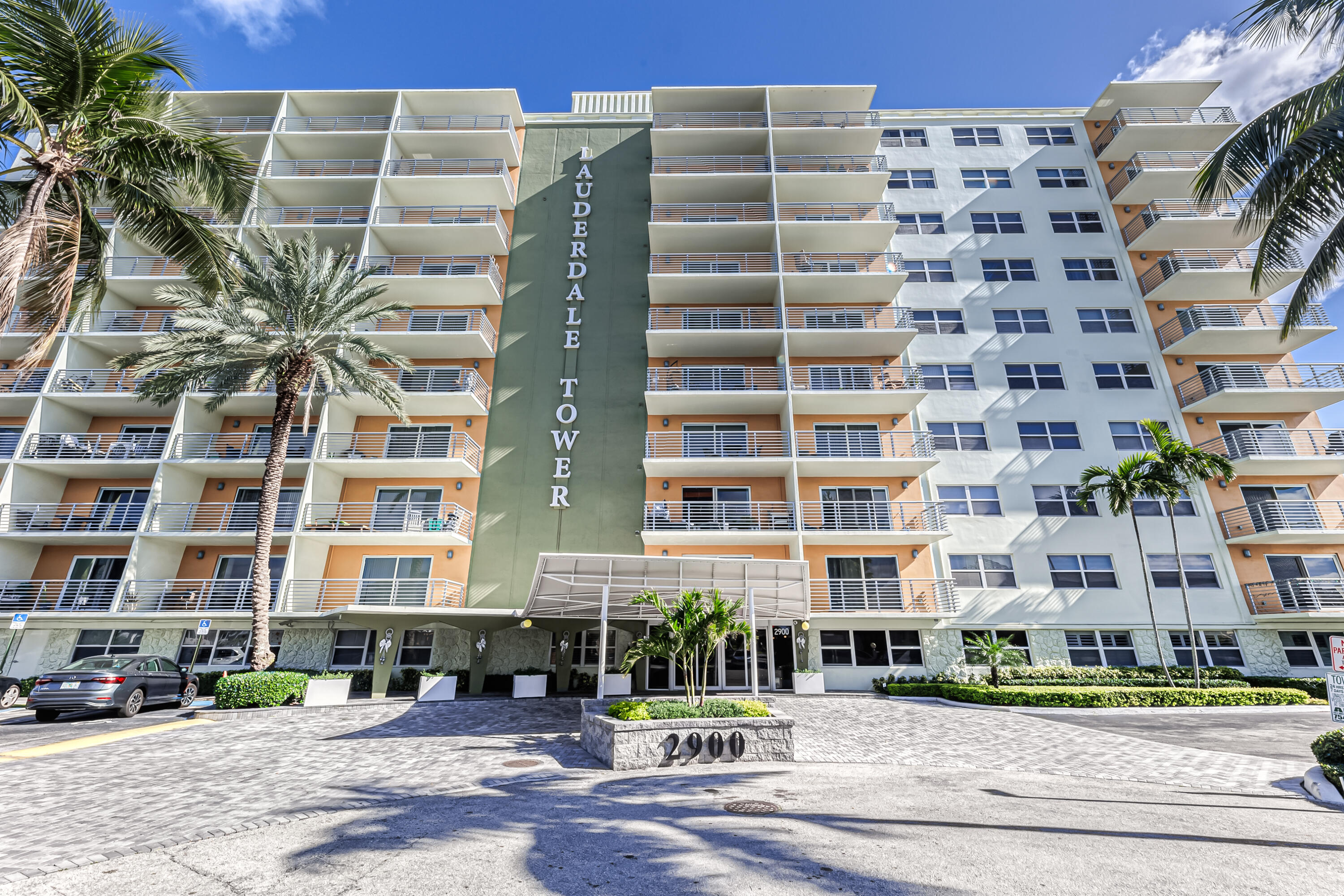 LAUDERDALE TOWER CONDO - Residential