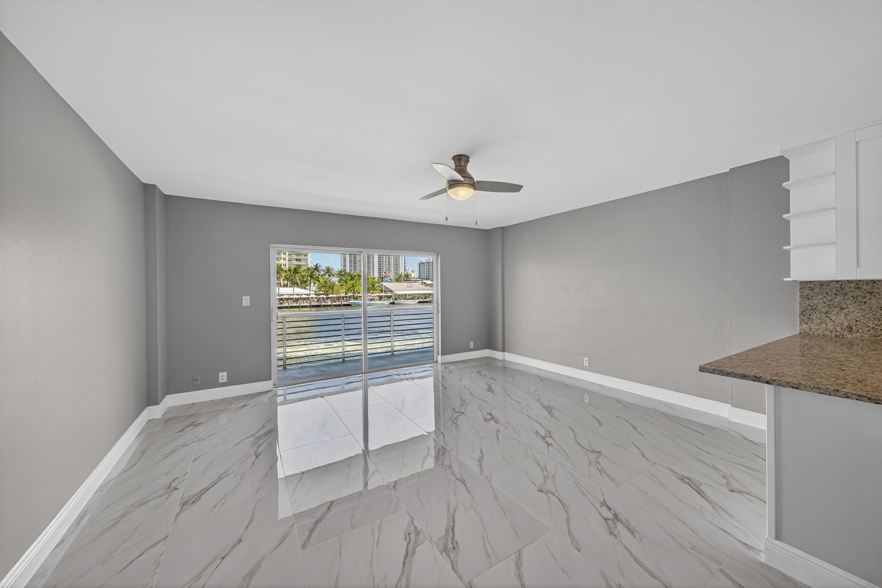 LAUDERDALE TOWER CONDO - Residential