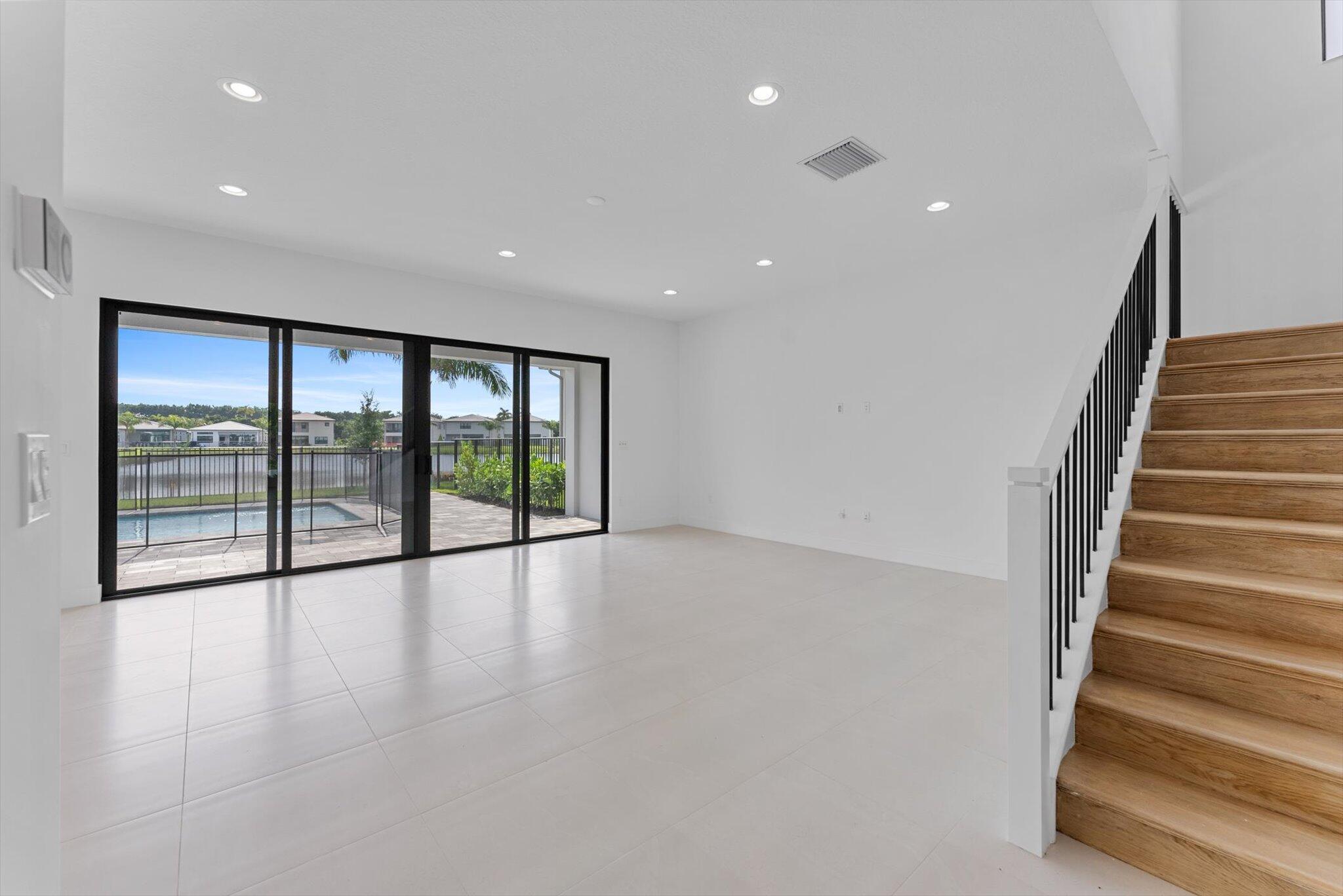 Lotus Palm - Residential