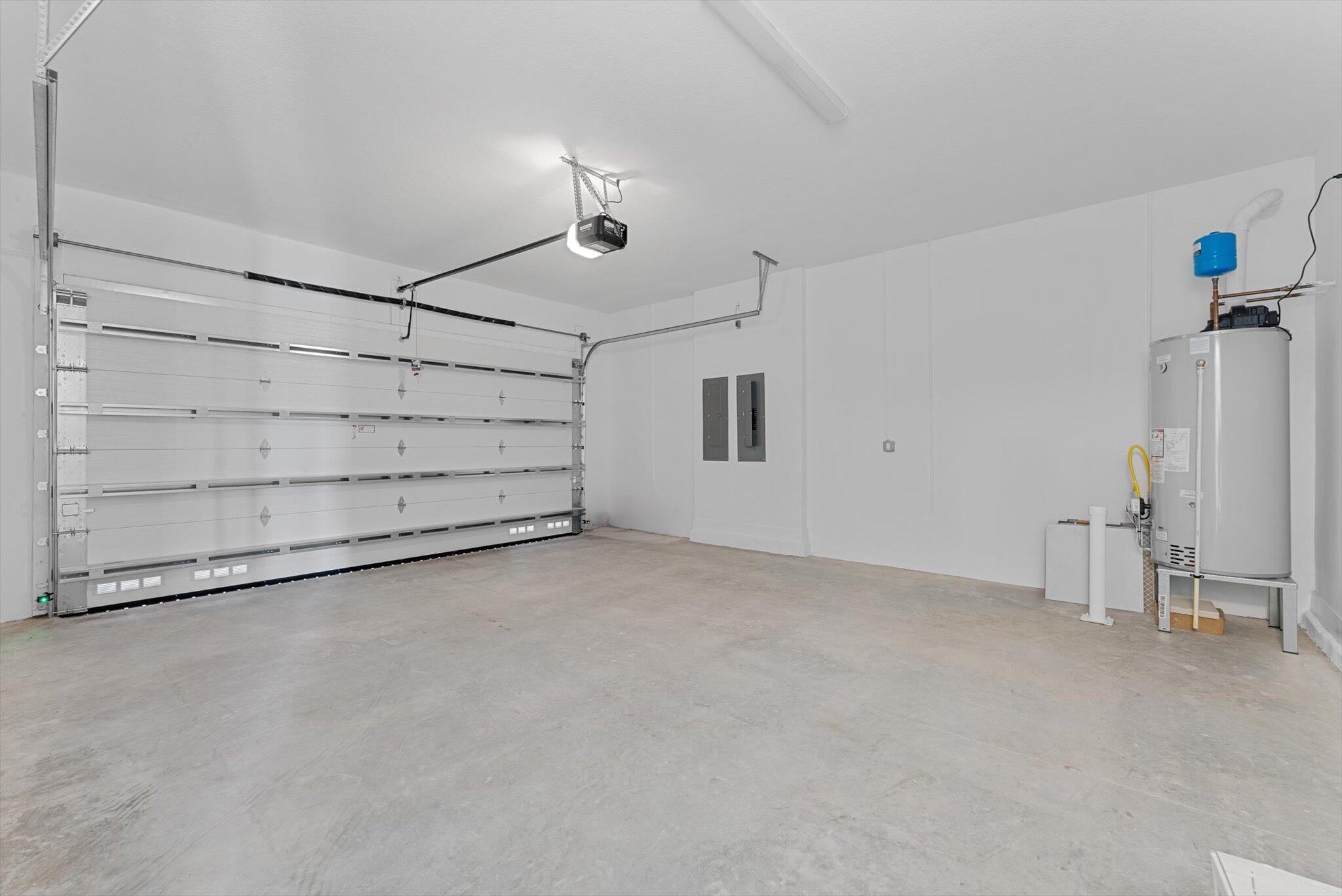 Lotus Palm - Residential