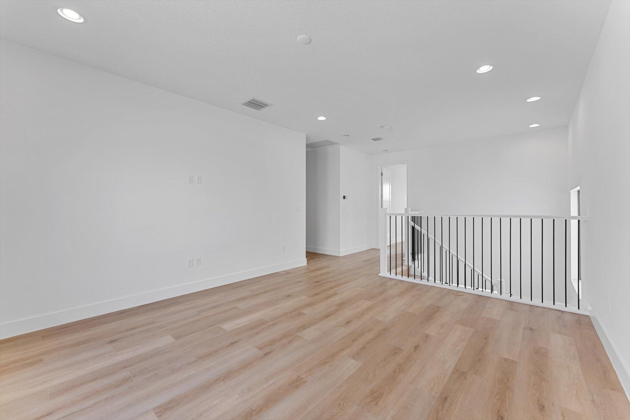 Lotus Palm - Residential