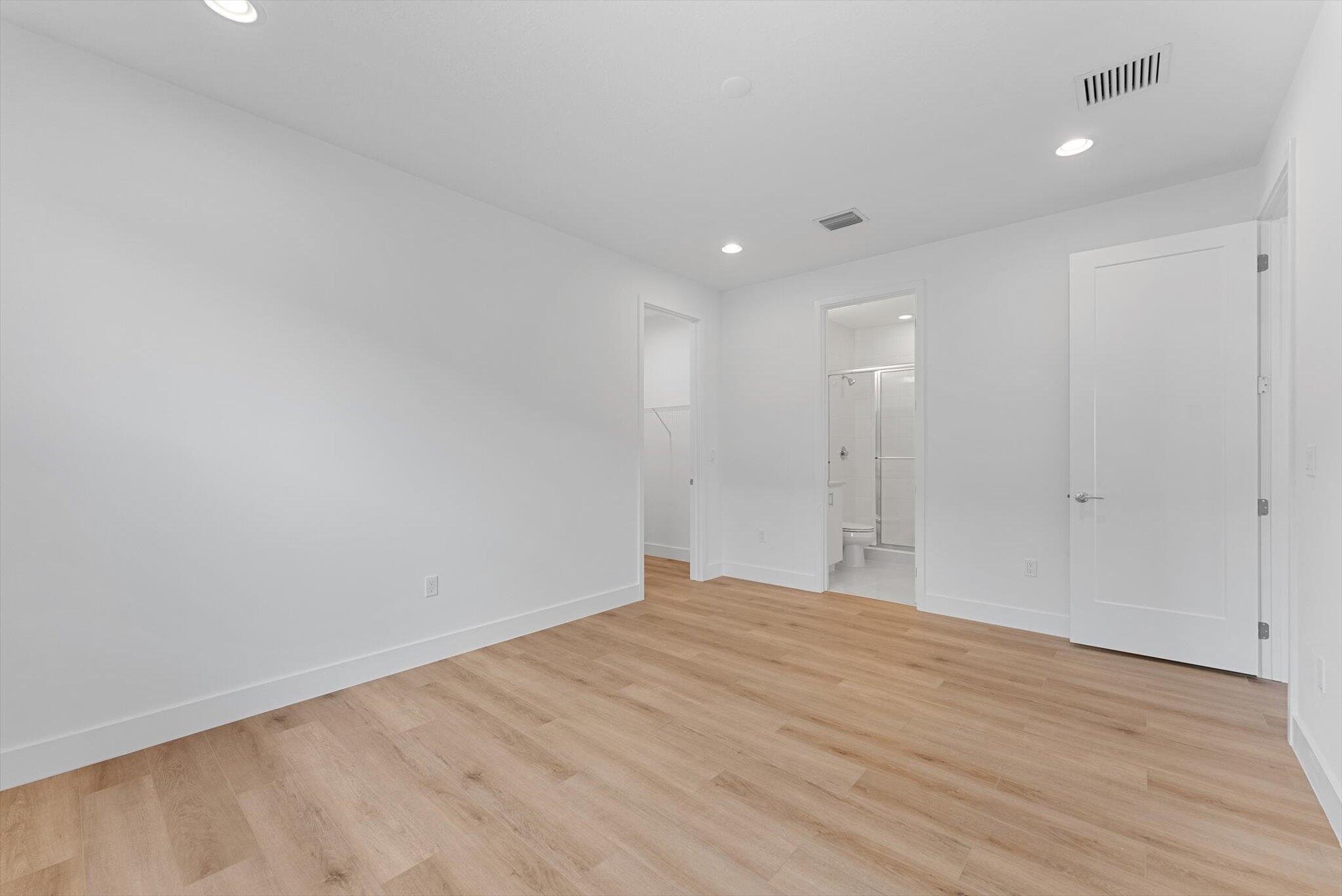 Lotus Palm - Residential