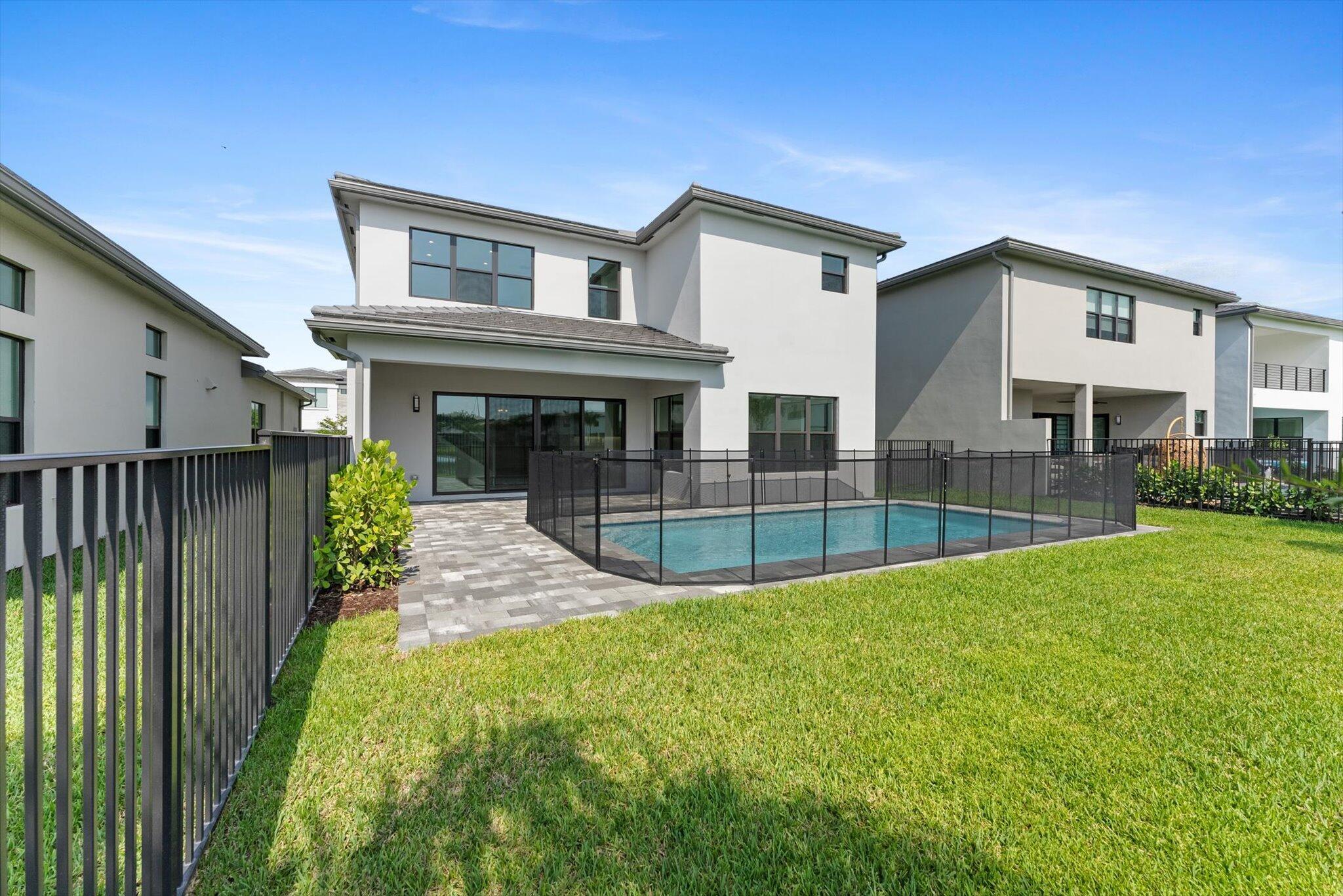 Lotus Palm - Residential