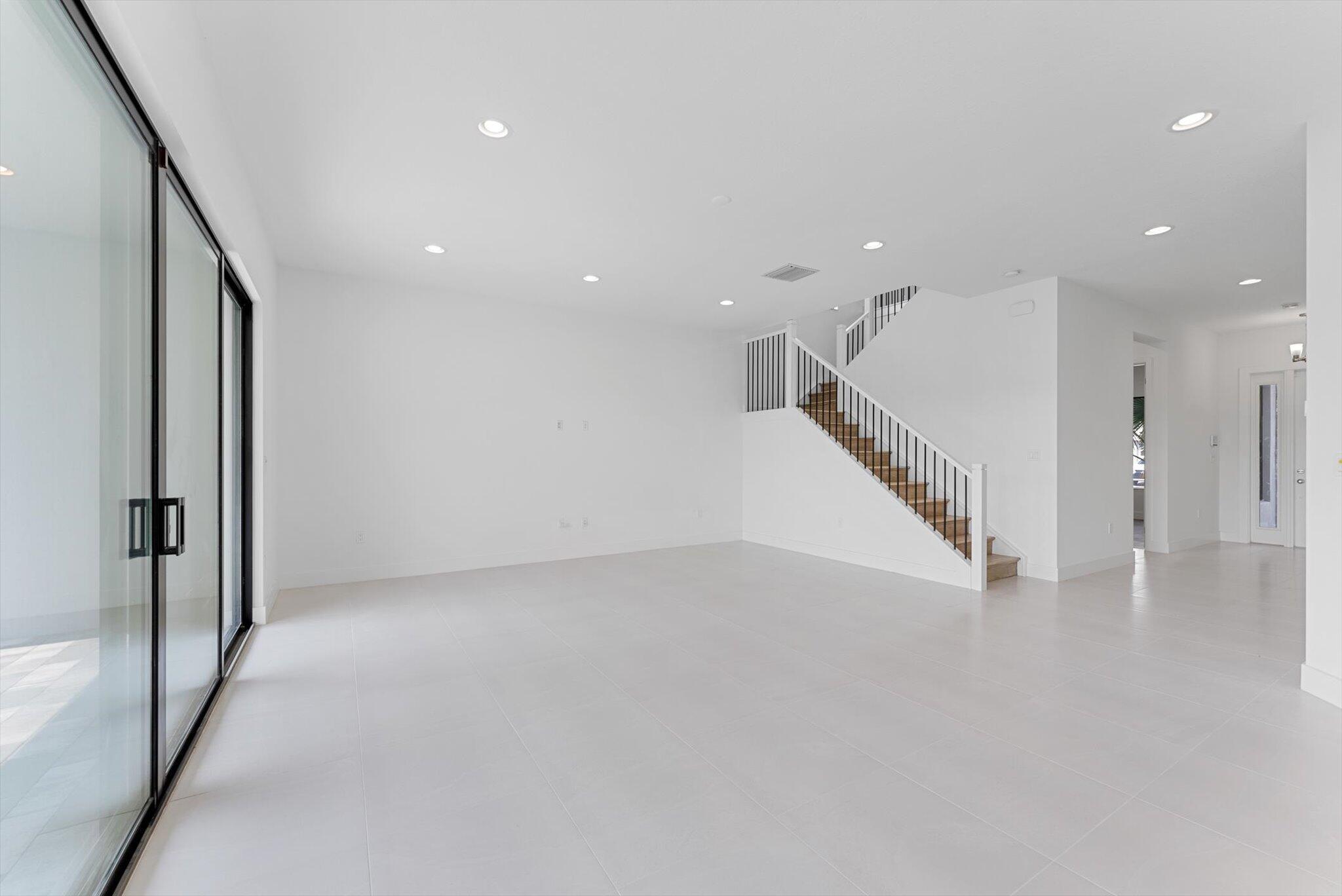 Lotus Palm - Residential