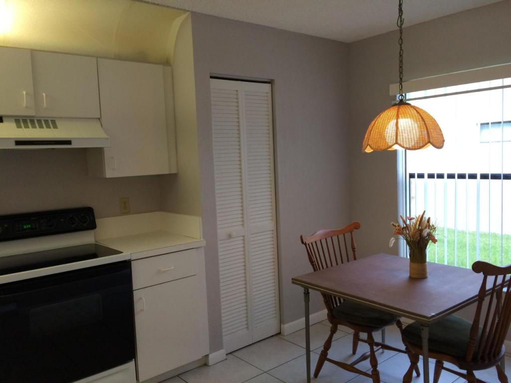 Lakeside Green - Residential