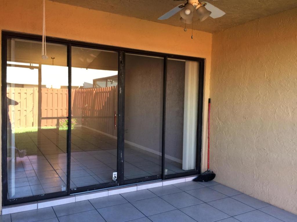 Lakeside Green - Residential