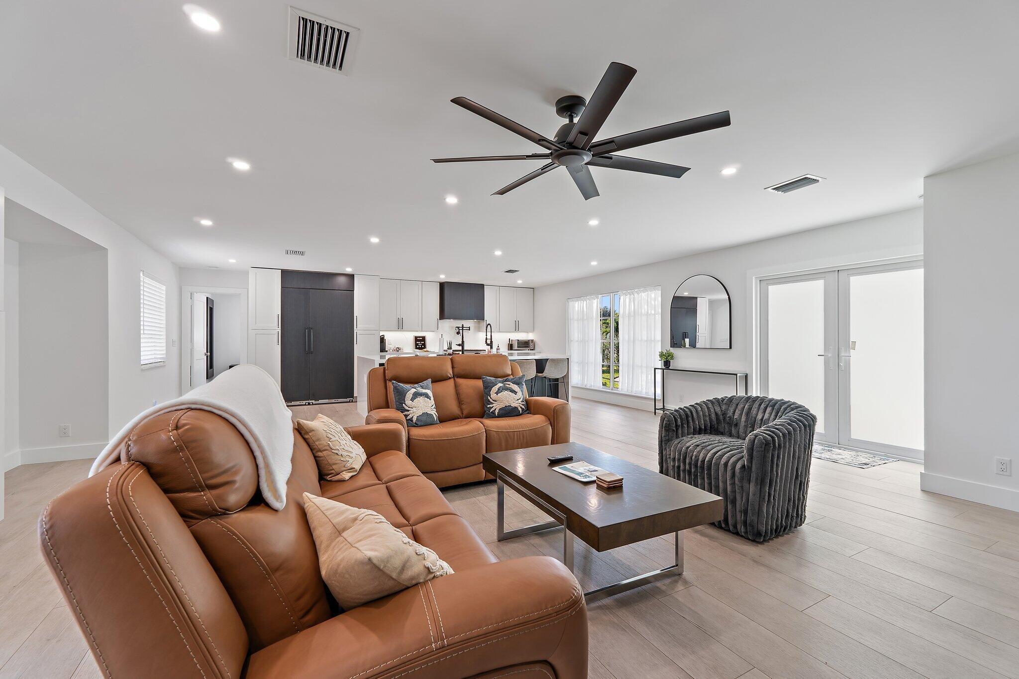 PALM BEACH GARDENS 6 - Residential