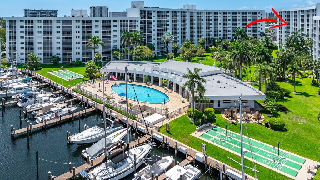 Photo of 2731 NE 14TH ST Causeway #702, Pompano Beach, FL 33062 (MLS # B26073118)