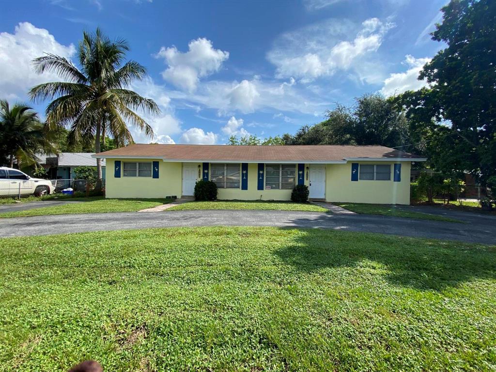 Beautifully renovated duplex off the intracoastal. This furnished unit features 2 bedrooms/1 bath with new flooring throughout, new kitchen, brand new appliances, cabinets, new furniture. vanity, and fenced in yard. Even has a brand new washer/dryer in unit! Don't miss out on this spectacular location!!!