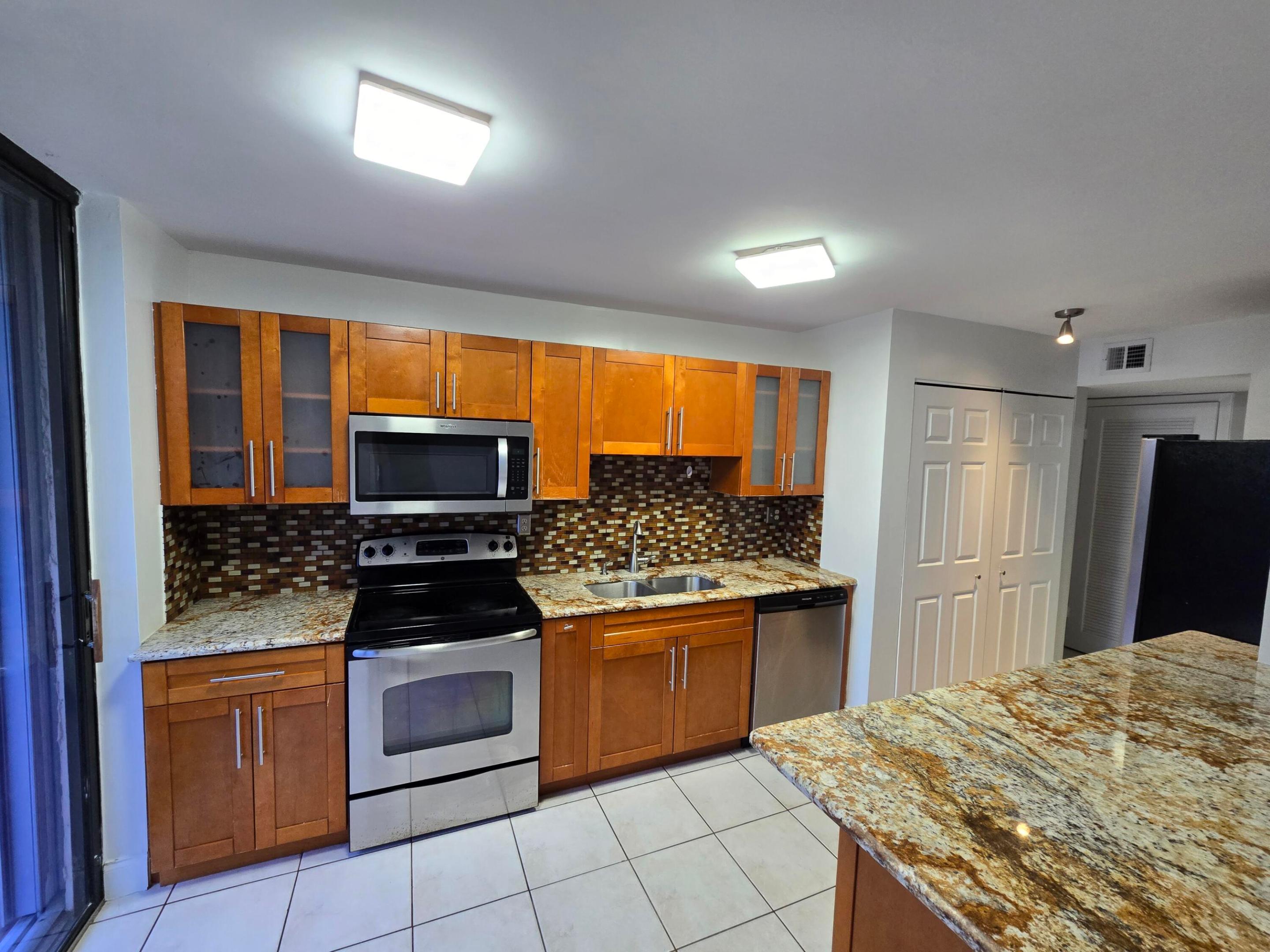 Blue Lake Apts Condo - Residential Lease