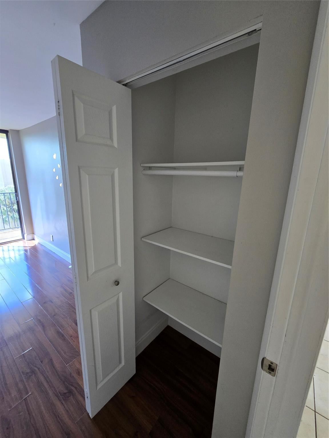 Blue Lake Apts Condo - Residential Lease