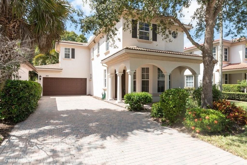 Photo of 455 Pumpkin Drive, Palm Beach Gardens, FL 33410 (MLS # R10735541)