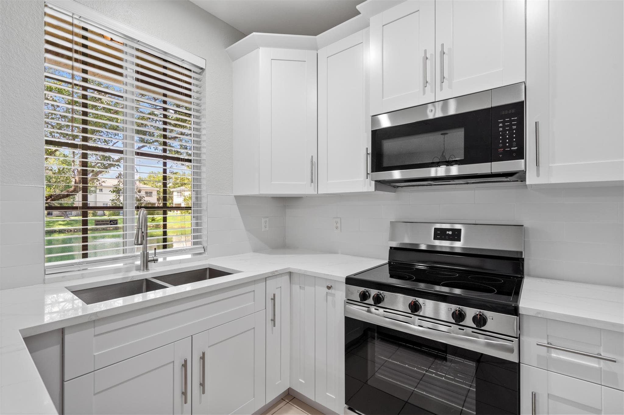 975 Tortuga Ln 975