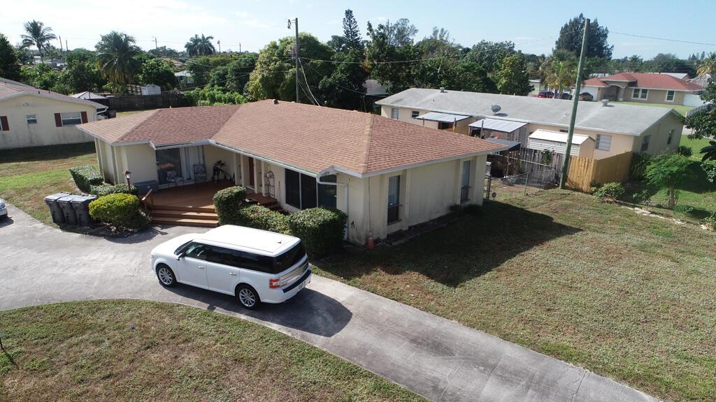 1675 E Breezy Lane