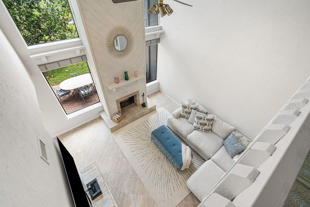 Photo of 6595 Parkview Drive #D, Boca Raton, FL 33433 (MLS # B26005712)