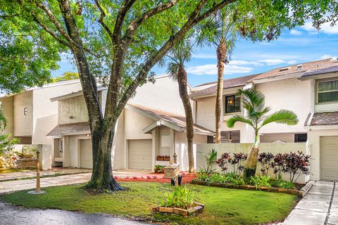 Property photo of 6595 Parkview Drive D, Boca Raton, FL 33433