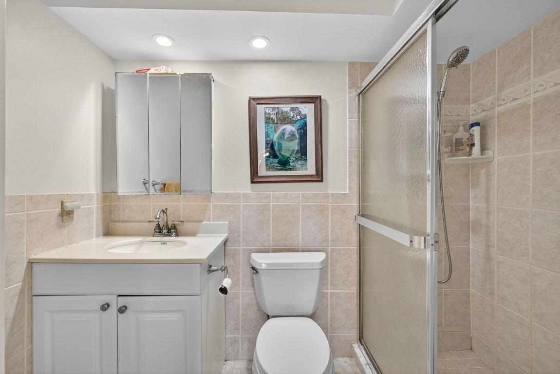 SHORE CLUB APTS B & C COND - Residential