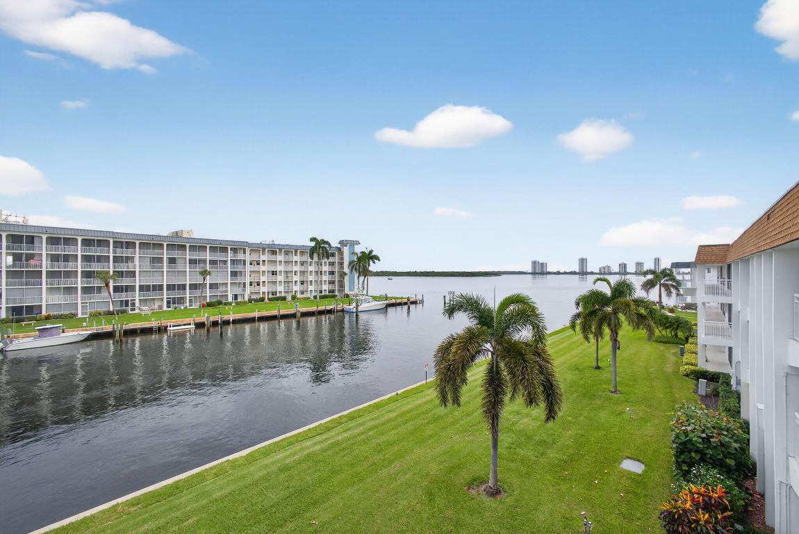 SHORE CLUB APTS B & C COND - Residential