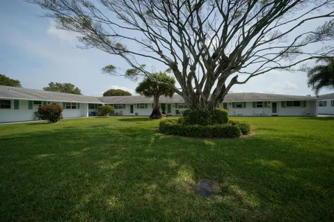 400 SW Golfview Terrace Unit 115, Boynton Beach, FL MLS: R11074676