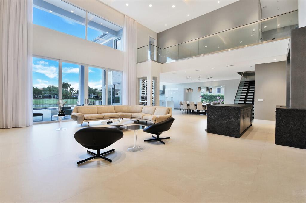 Mizner Country Club - Residential