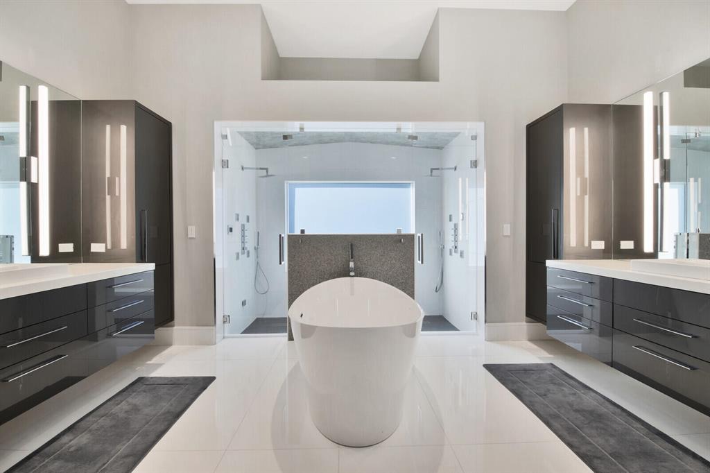 Mizner Country Club - Residential