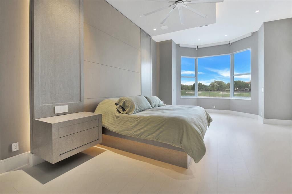 Mizner Country Club - Residential