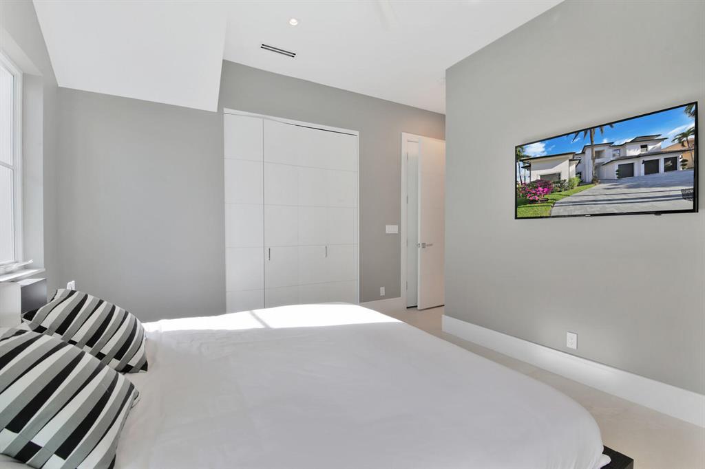 Mizner Country Club - Residential