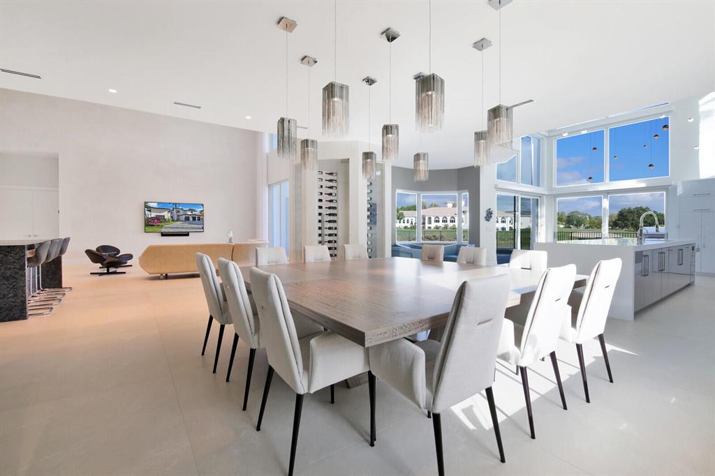 Mizner Country Club - Residential