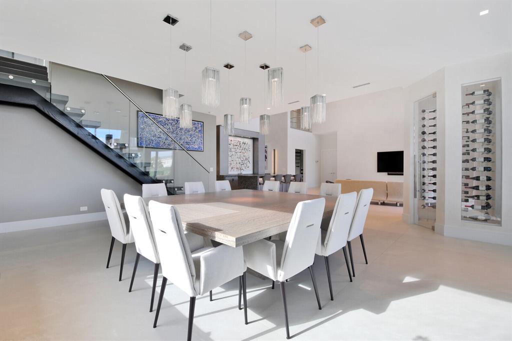 Mizner Country Club - Residential