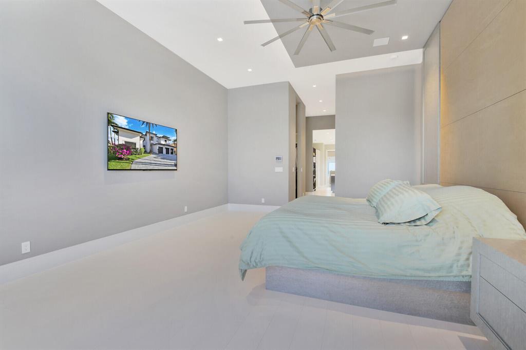 Mizner Country Club - Residential