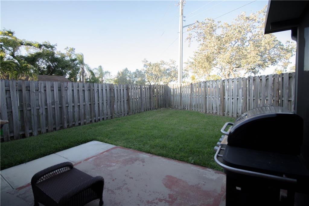 Springtree Lakes 79-12 B - Residential