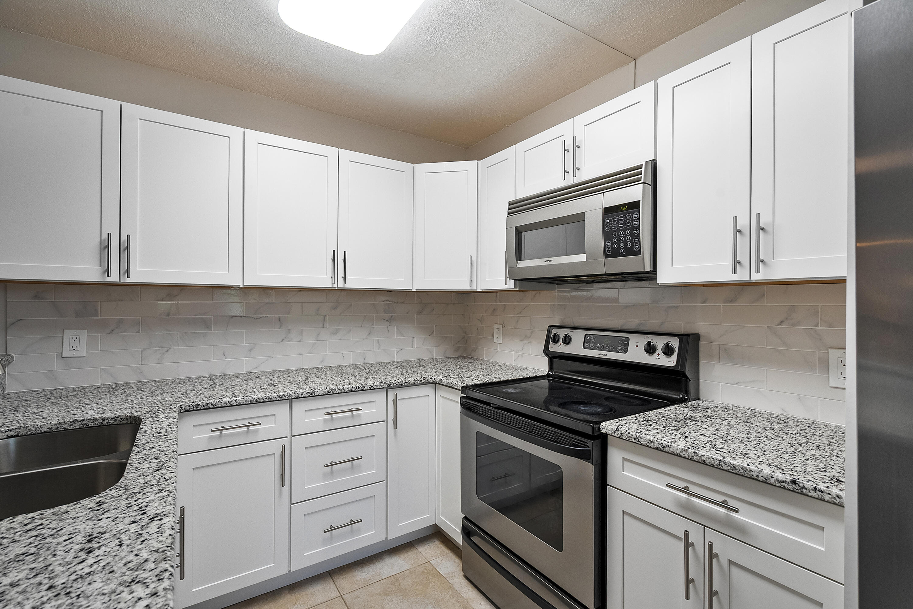 3098 SW Sunset Trace Circle