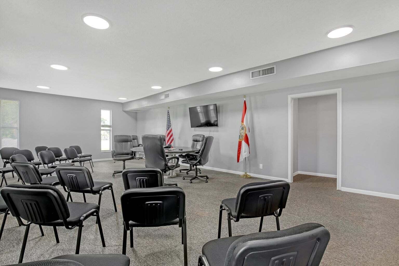 BREAKWATERS OF THE PALM BEACHES CONDO - Residential