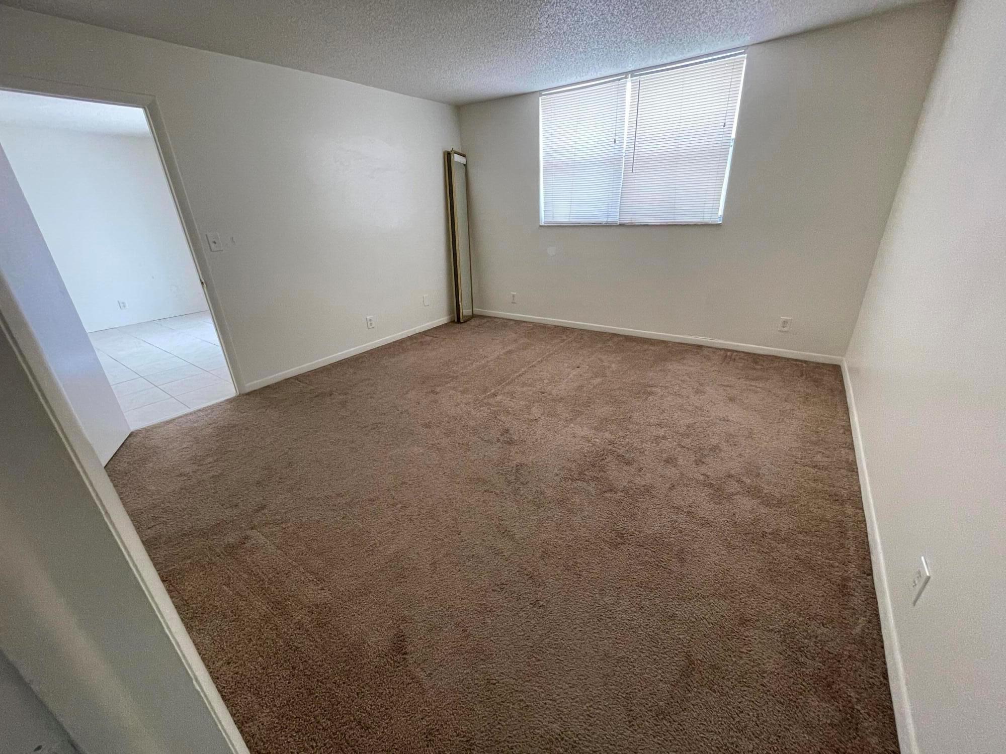 BREAKWATERS OF THE PALM BEACHES CONDO - Residential