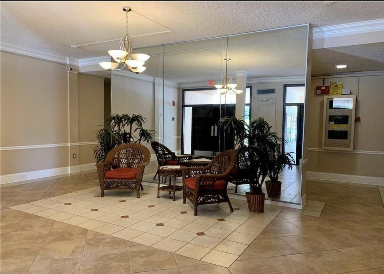 BREAKWATERS OF THE PALM BEACHES CONDO - Residential